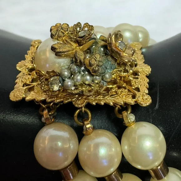 DE MARIO Vintage 1940s Bracelet Pearl Crystal  Rhinestones Floral Metal Beadwork - Picture 5 of 8